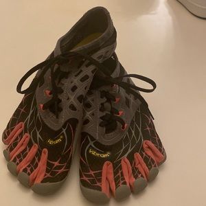 Vibram 5 fingers.